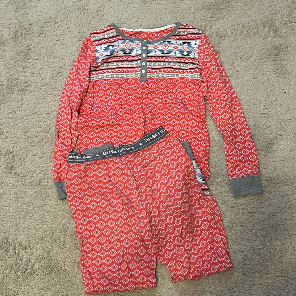 Like new condition, worn once, pajamas